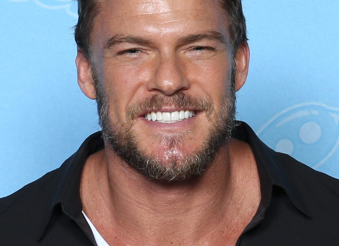 alan-ritchson-stars-management